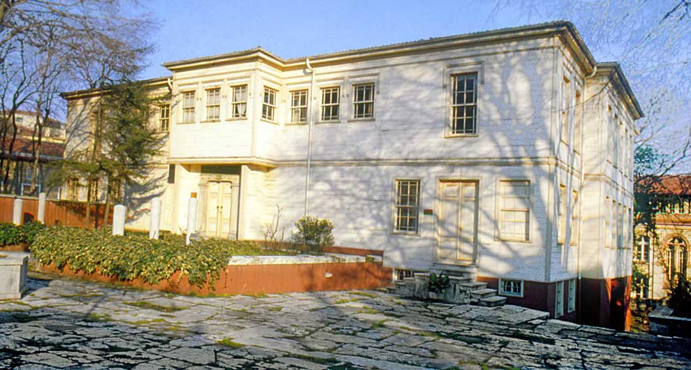 Divan Literatur Museum Istanbul