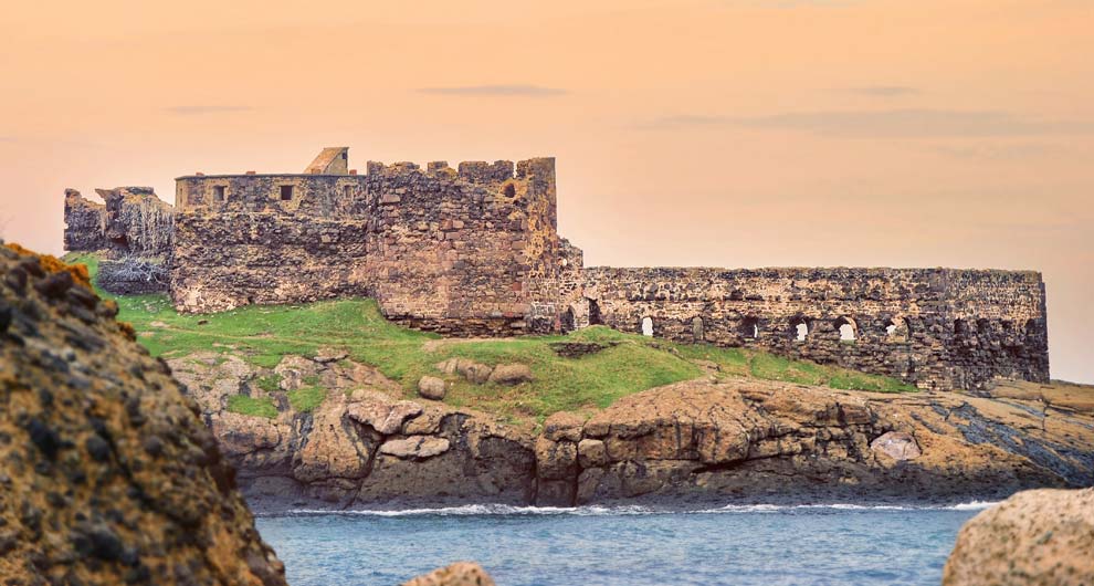 Rumeli Feneri Kalesi Istanbul